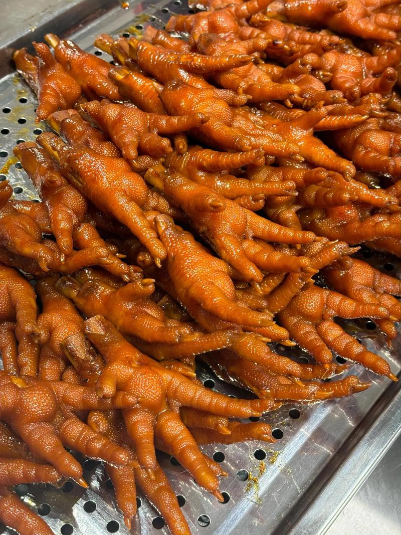 卤味熟食：传统美食的现代演绎
